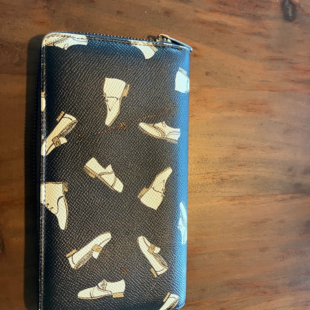 Dolce & Gabbana Limited Edition Yellow and Dark blue Wallet RARE - Picture 2 of 14